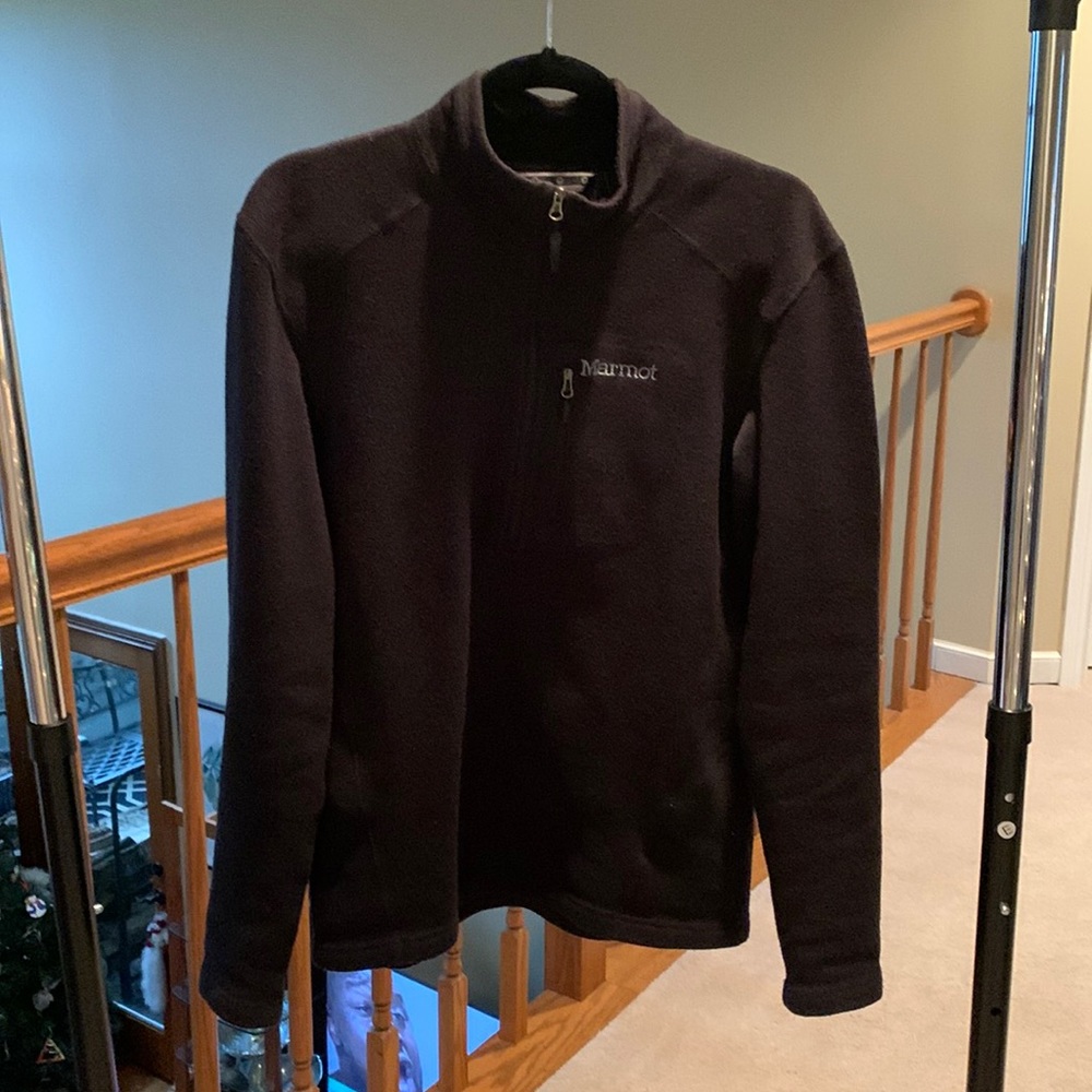 Marmot Size M mens sweatshirt
